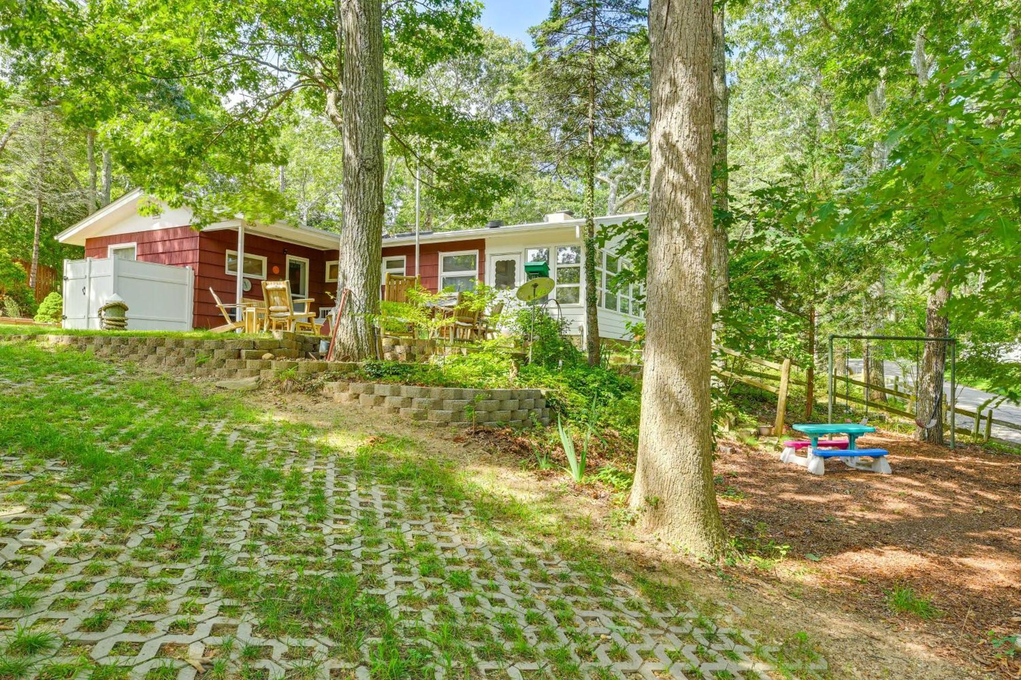 Home In Long Island Wine Country - Walk To Beach! Cutchogue Εξωτερικό φωτογραφία