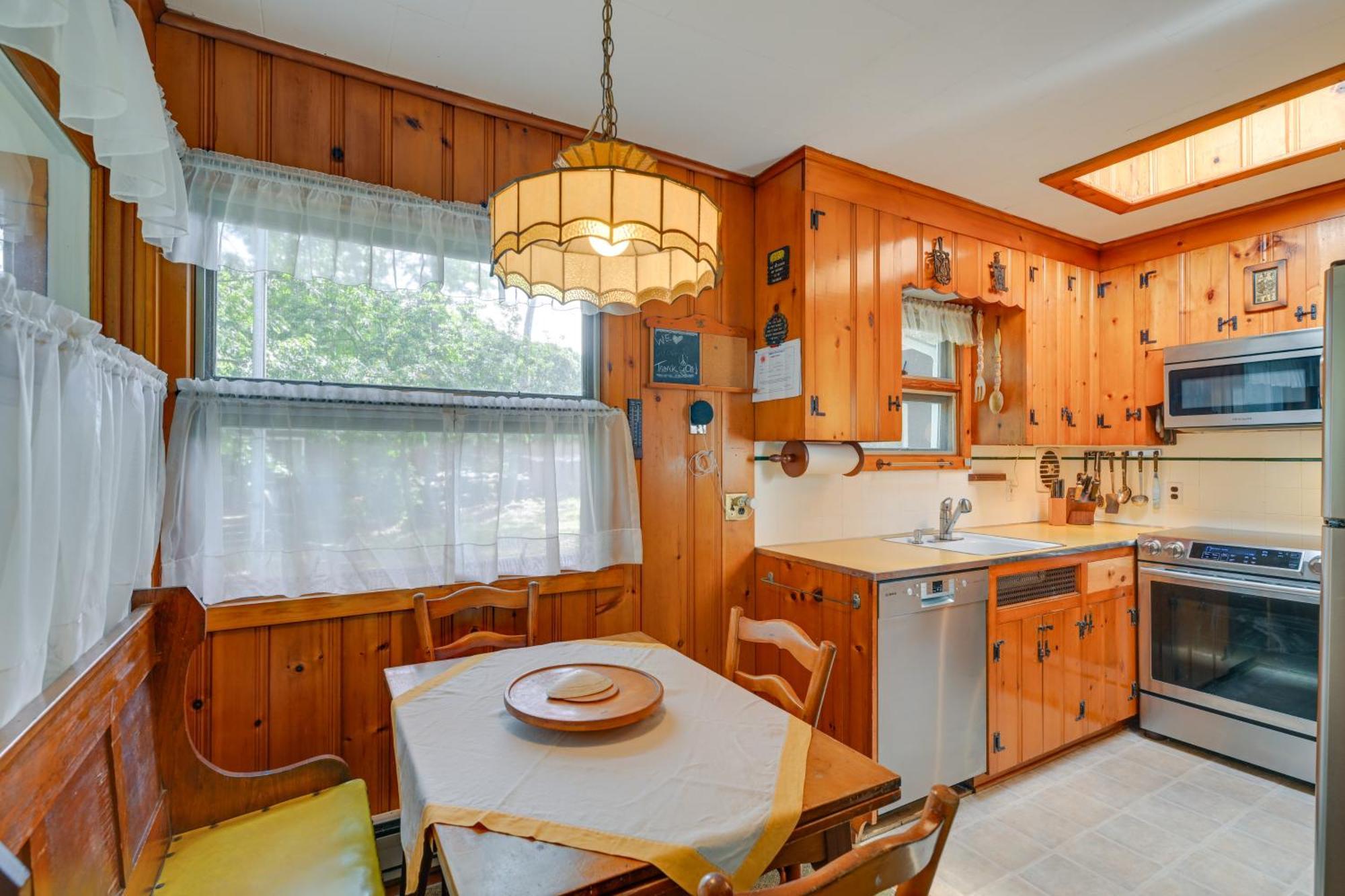 Home In Long Island Wine Country - Walk To Beach! Cutchogue Εξωτερικό φωτογραφία